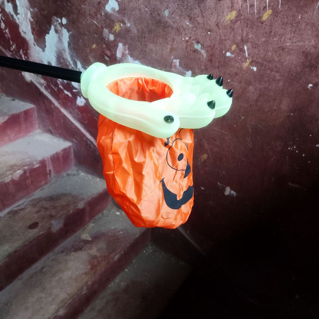 Halloween Kidsren's Candy Props Ghost Festival New Palm Skull Candy Bag Palm Pumpkin Bag Wholesale