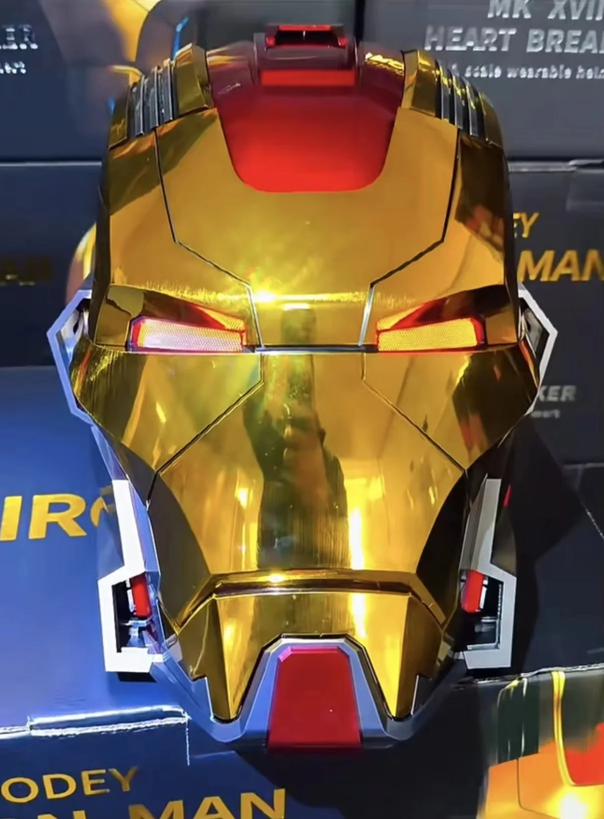 Iron Man Mk5 MK17 Helmet 1/1 Scale Wearable Transformable Voice-Activated Electric Opening/Closing Ideal Birthday Christmas Gift