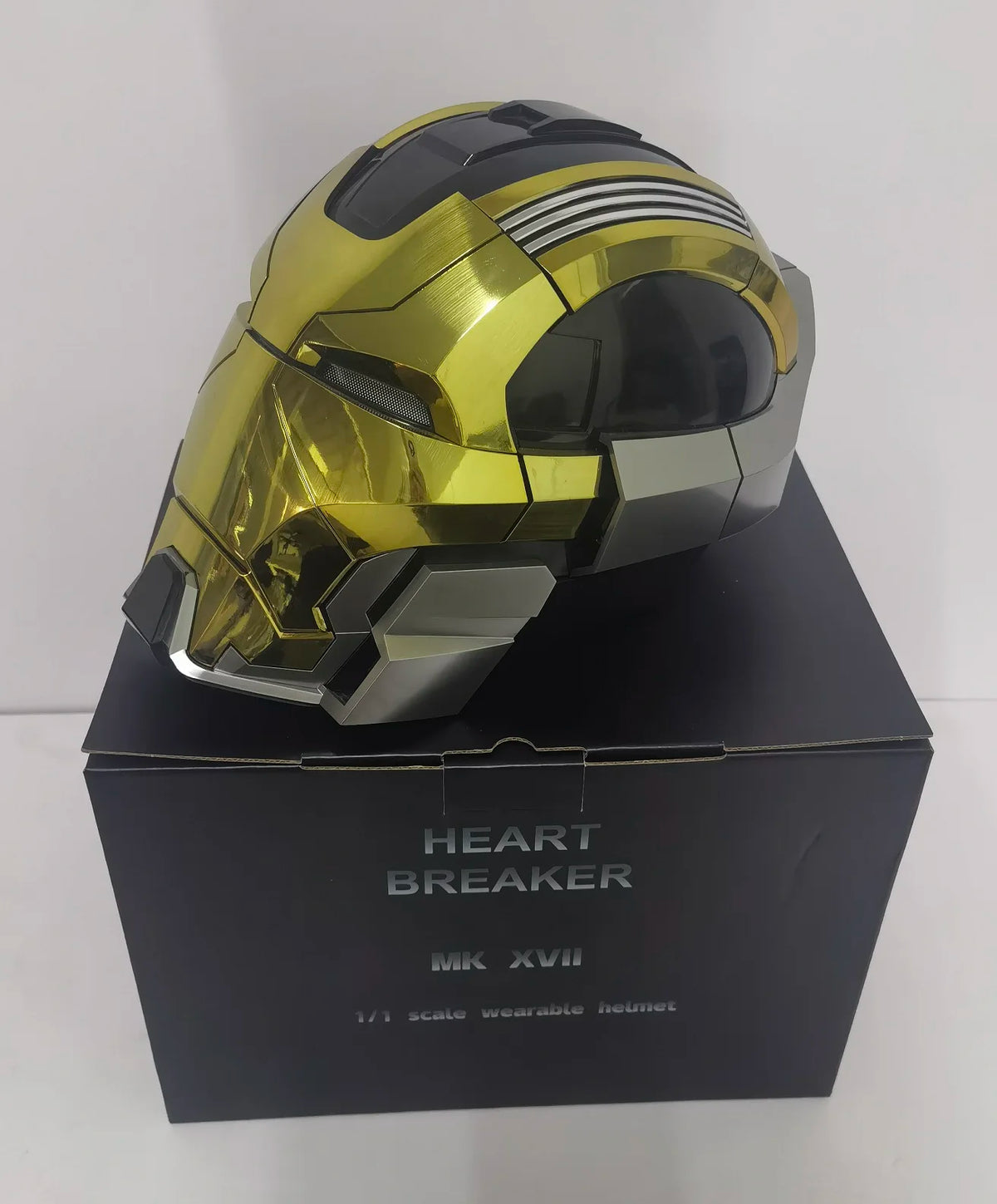 Iron Man Mk5 MK17 Helmet 1/1 Scale Wearable Transformable Voice-Activated Electric Opening/Closing Ideal Birthday Christmas Gift