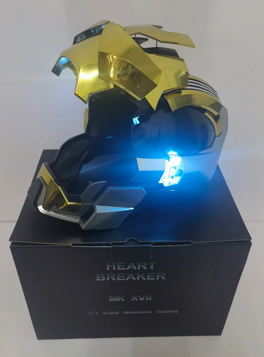 Iron Man Mk5 MK17 Helmet 1/1 Scale Wearable Transformable Voice-Activated Electric Opening/Closing Ideal Birthday Christmas Gift